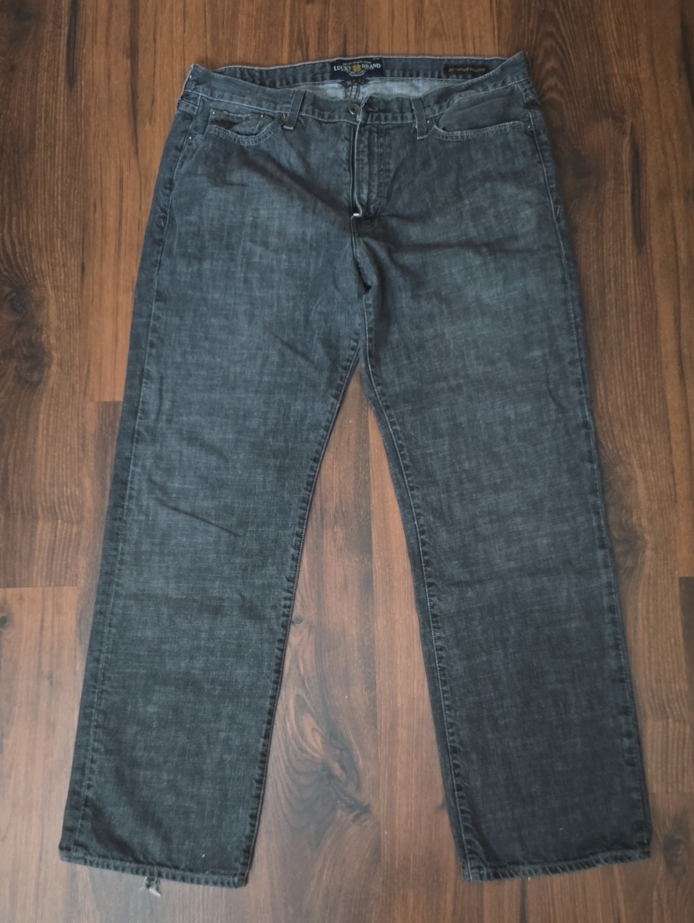 Men’s Dark Gray (Light Black?) Relaxed Fit Jeans W36 X L32